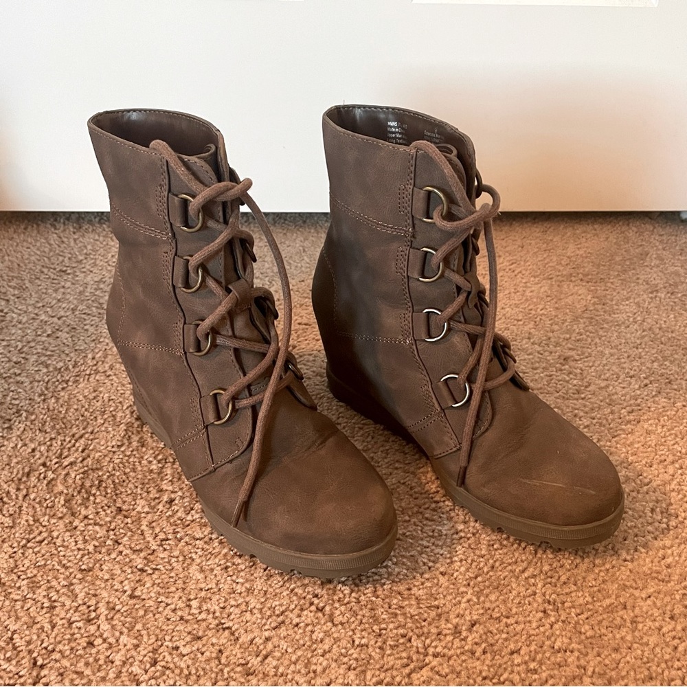 Kohl’s Brand Brown Wedge Lace Up Booties / Boots